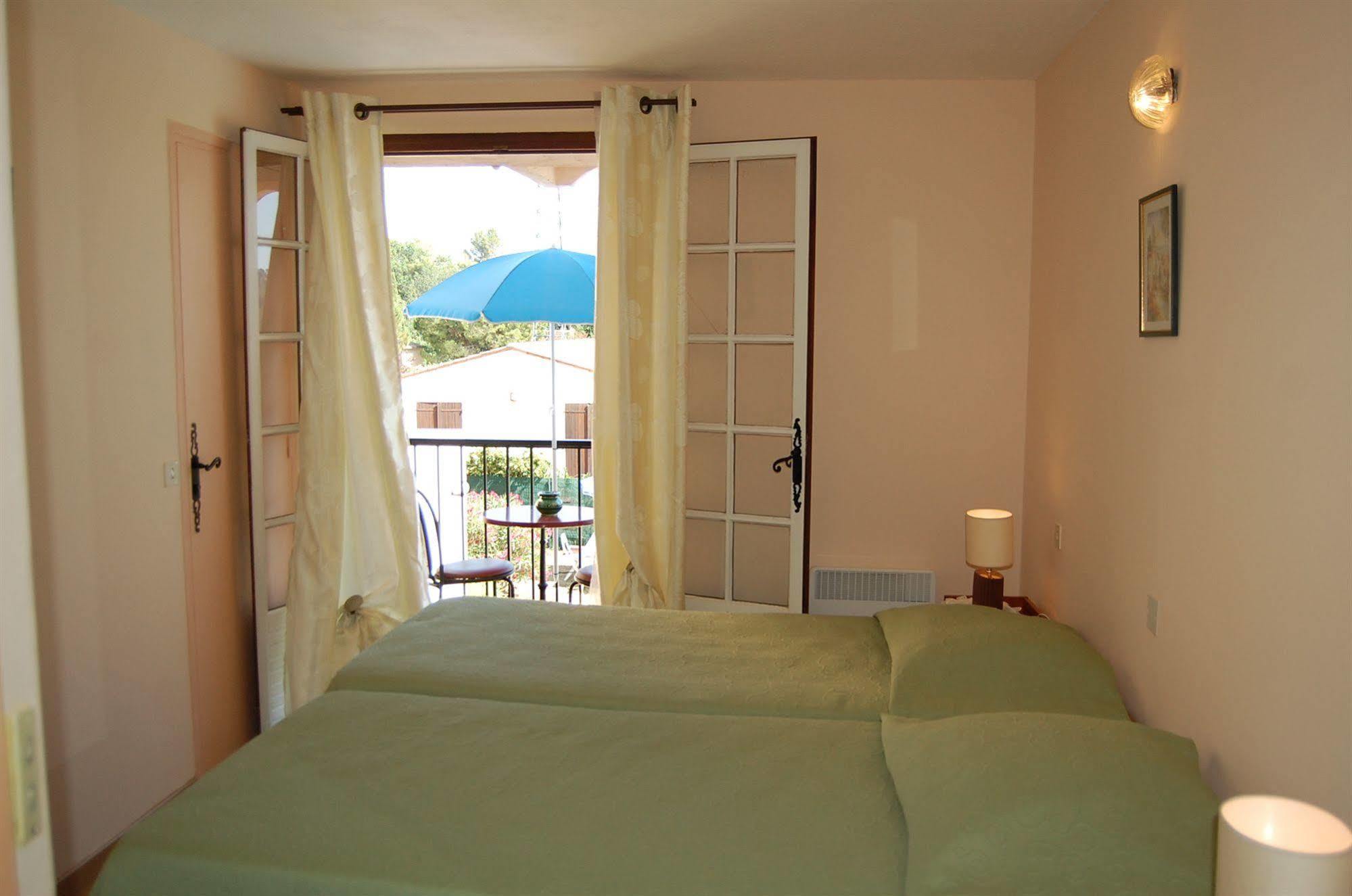 Hotel De La Poste Peymeinade Dış mekan fotoğraf